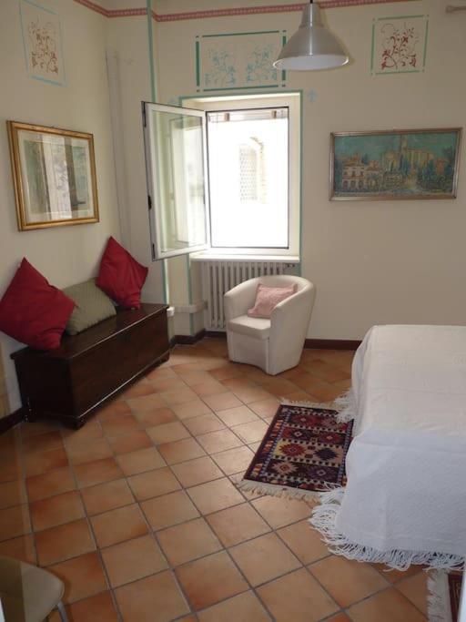 Appartamento Palazzo Del Provveditore Vista Lago เดเซนซาโนเดลการ์ดา ภายนอก รูปภาพ